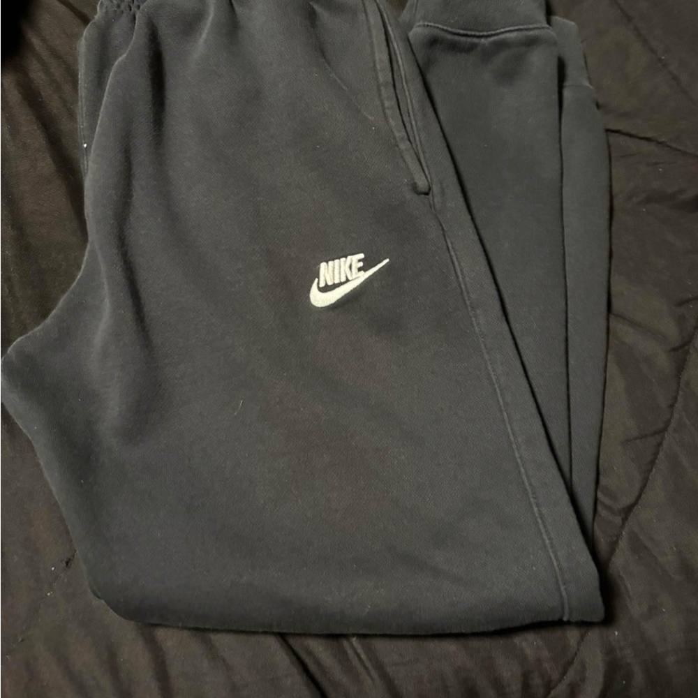 Nike Black Sweatpants men’s Small jogger style